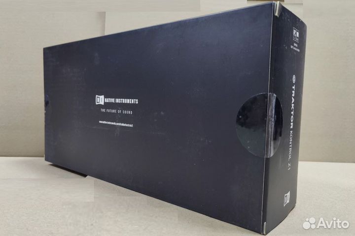 Контроллер Native Instruments Traktor Kontrol Z1