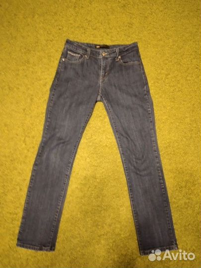 Джинсы женские levis w28L32 оригинал