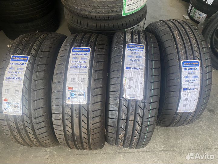 Maxtrek Maximus M1 225/45 R17
