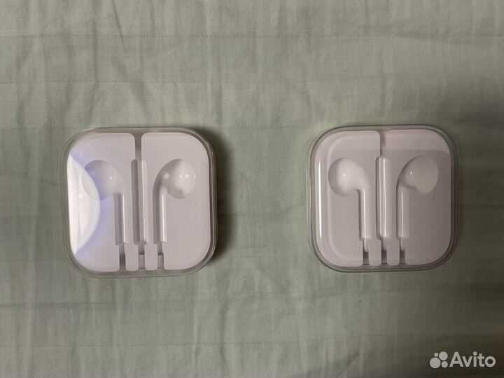 Коробка от наушников Apple EarPods