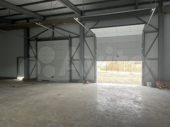 Свободного назначения, 300 м²