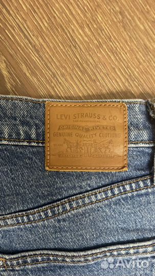 Джинсы женские levis 26