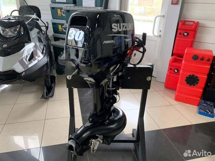 Лодочный мотор Suzuki DT30RS JET Витрина