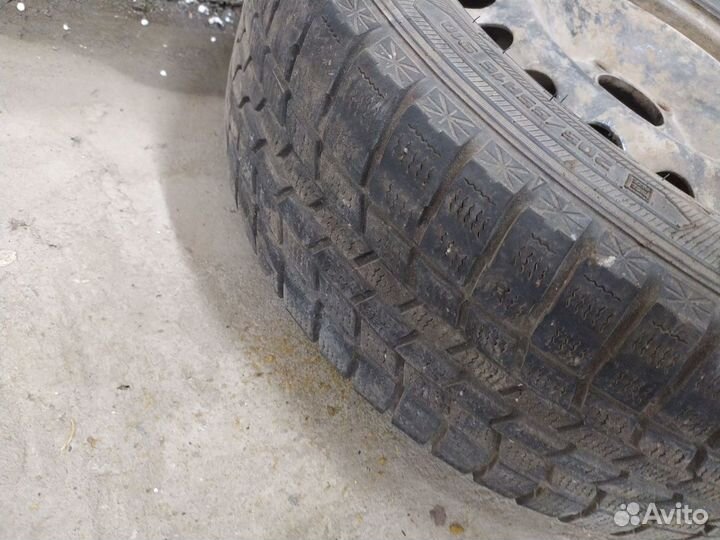 Goodyear Ice Navi 6 205/55 R16