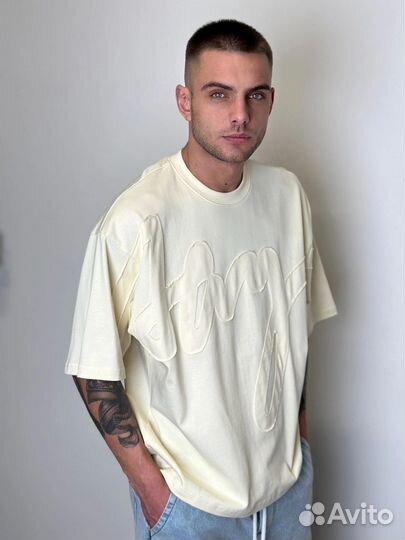 Оверсайз-футболка для стильных мужчин