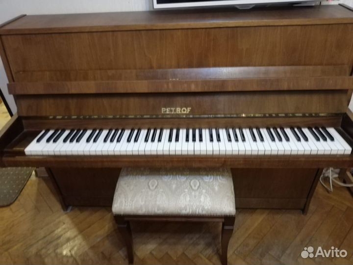 Пианино Petrof Петроф