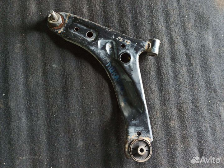 Рычаг перед левый kia picanto 2010 год
