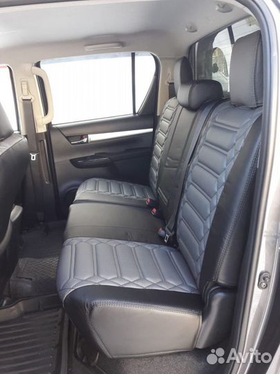 Чехлы Toyota Hilux 7 (комбо)