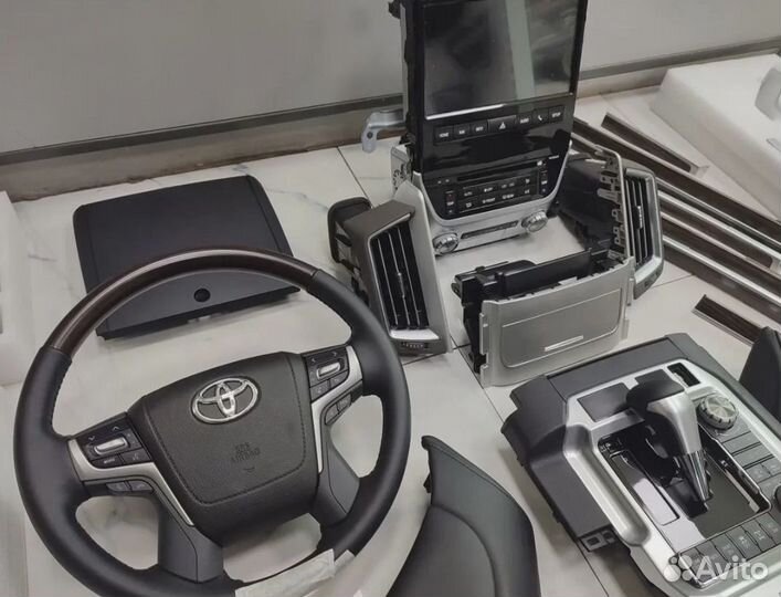 Комплект рестайлинга салона Toyota LC200