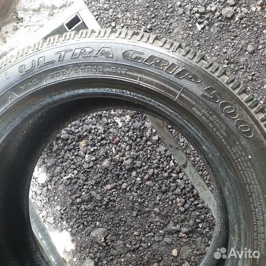 Goodyear UltraGrip 500 205/55 R16