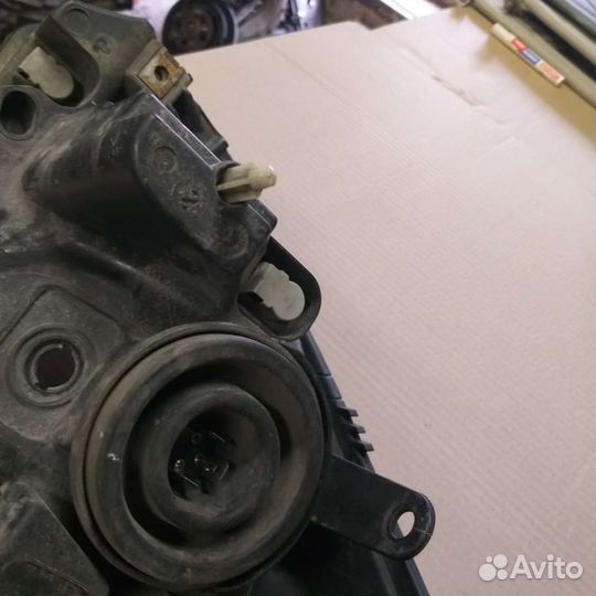 Фара правая рено сандеро