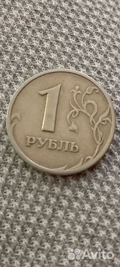 Продам монету 2005г.б/у