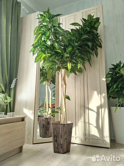 Искусственное дерево, пальма