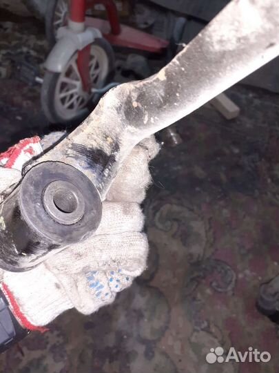 Рычаг левый нисанн тиида