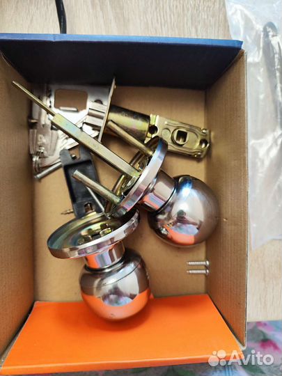 Мебельные ножки, дверная ручка, замок