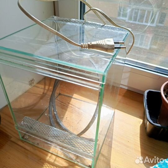 Террариум с подогревом