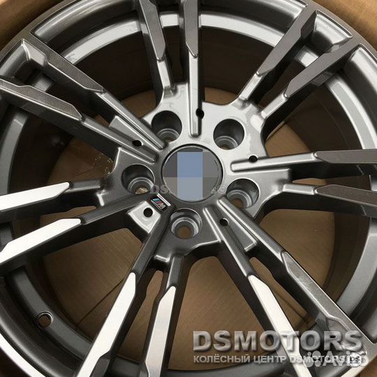 Диски R20 на BMW 706 М Стиль