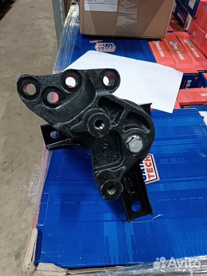 Опора двигателя правая Hover H6 дизель