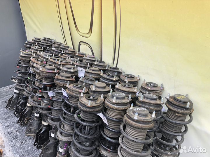 Стойки передние Honda Civic 4D FD 2006-2011