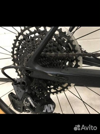 Карбоновый Scott Scale 940