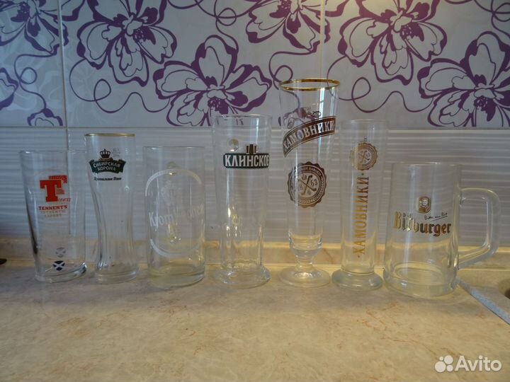 Пивные кружки и стаканы