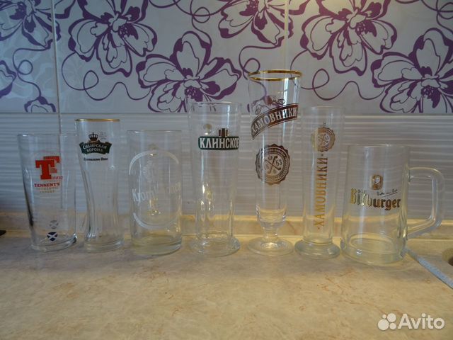 Пивные кружки и стаканы