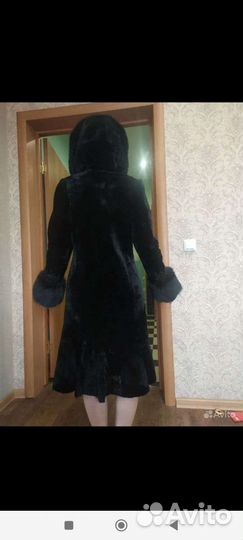 Шуба мутоновая с капюшоном