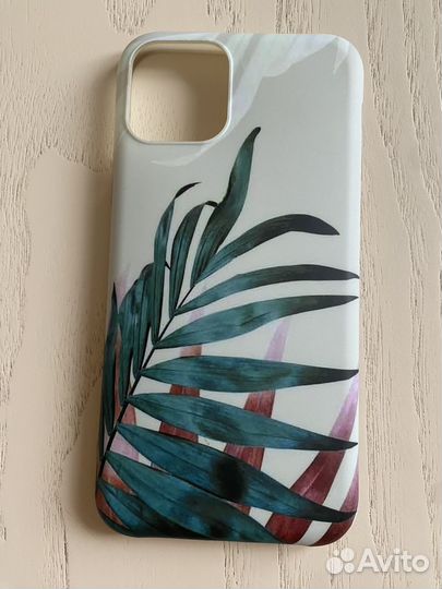 Чехлы на телефон