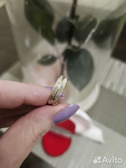 Золотое кольцо женское 585