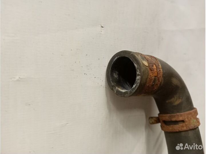 Патрубок системы охлаждения renault duster
