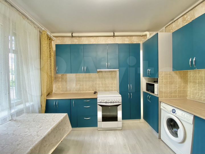 1-к. квартира, 40 м², 1/3 эт.