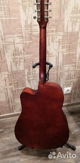 Акустическая гитара