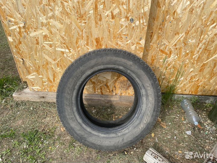Bridgestone Blizzak DM-Z3 245/70 R16