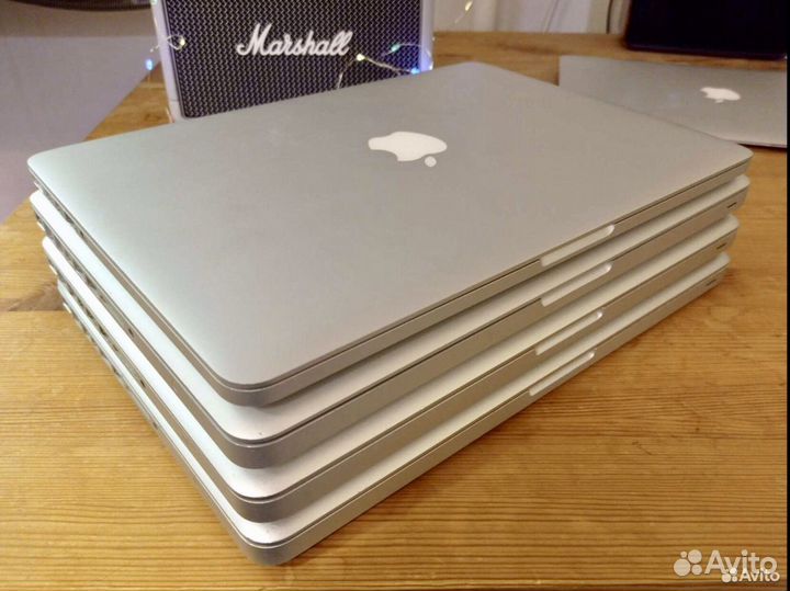 Второй MacBook Pro сына маминой подруги :)