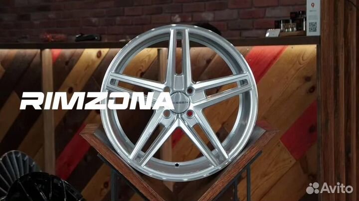 Литые диски в стиле vossen R17 5x100 srt. Комфорт