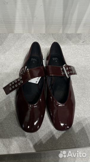 Лакированные балетки Zara цвет бургунди