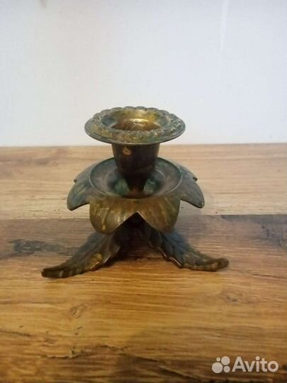 Старинный подсвечник