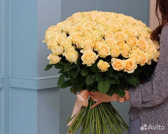 Букет из 101 кремовой розы 40 см (Россия)