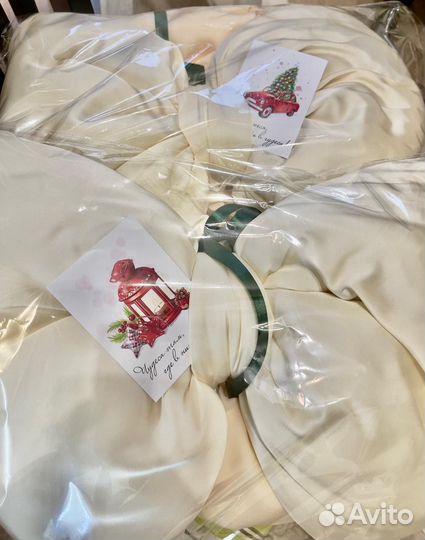 Ванильный бант на елку