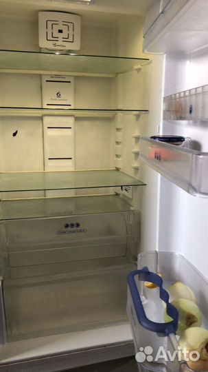 Холодильник бу whirlpool