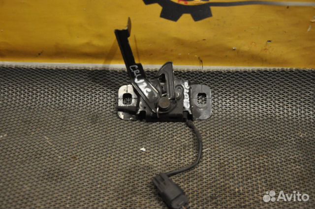 Замок капота chevrolet cruze J305