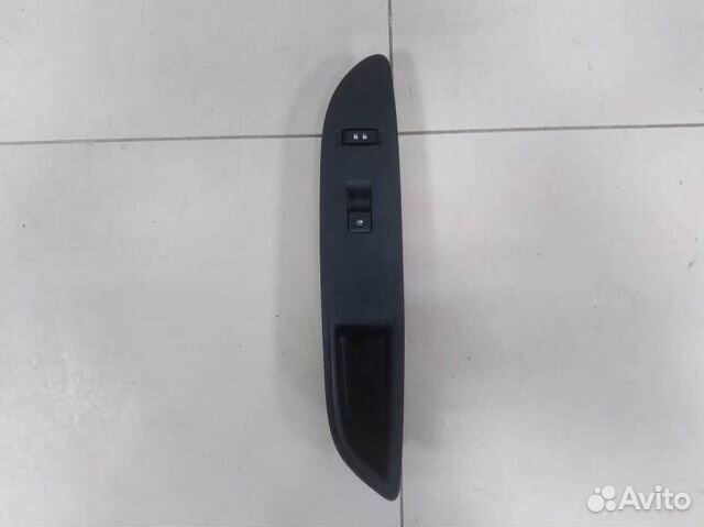 Блок управления стеклоподъемниками Opel Mokka 2012