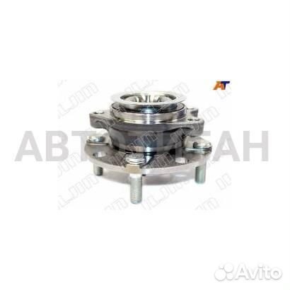 Ступичный узел перед nissan tiida C11 левый руль