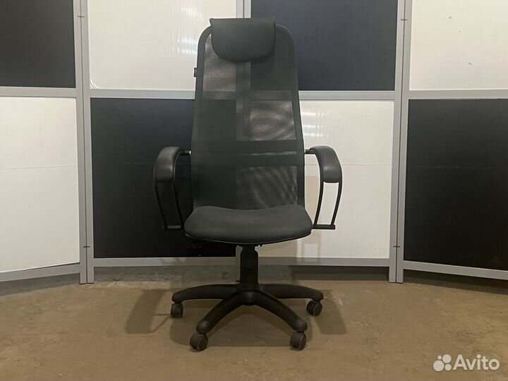 Компьютерное кресло metta