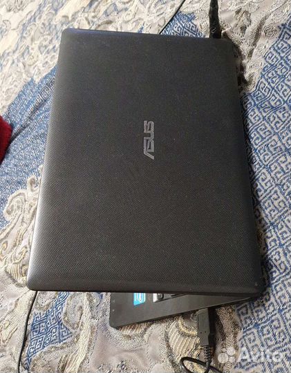 Нетбук Asus X200MA