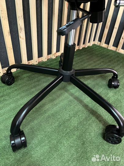 Компьютерное кресло игровое