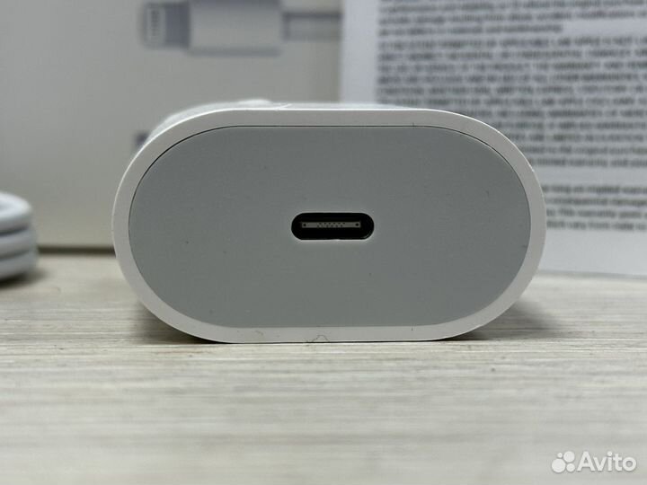 Быстрая зарядка iPhone 20w tm11