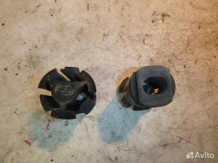 Подушка радиатора mazda 3 3 (BL) 2009-2013