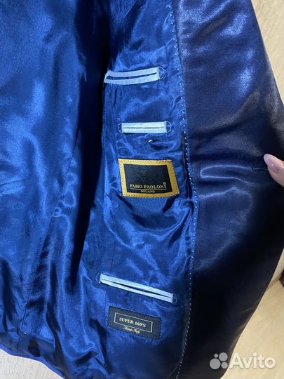 Мужской классический костюм 48