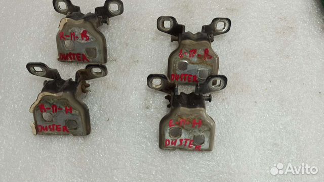 Петля двери передняя Renault Duster